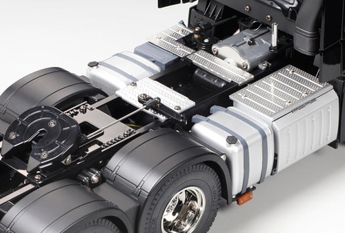 Automodelo Caminhão Semi-truck Tamiya 1/14 Mercedes Benz 6x4